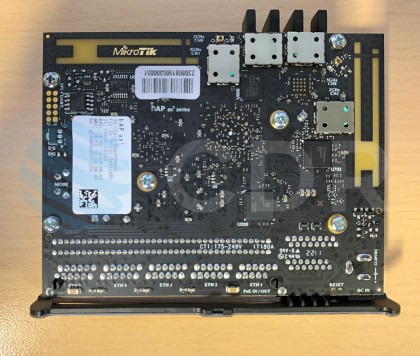 mikrotik-routerboard-c52_23976